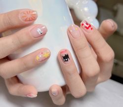 -槿里日式美甲工作室