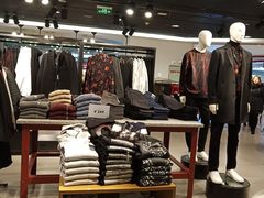 -H&M(鹏欣水游城店)