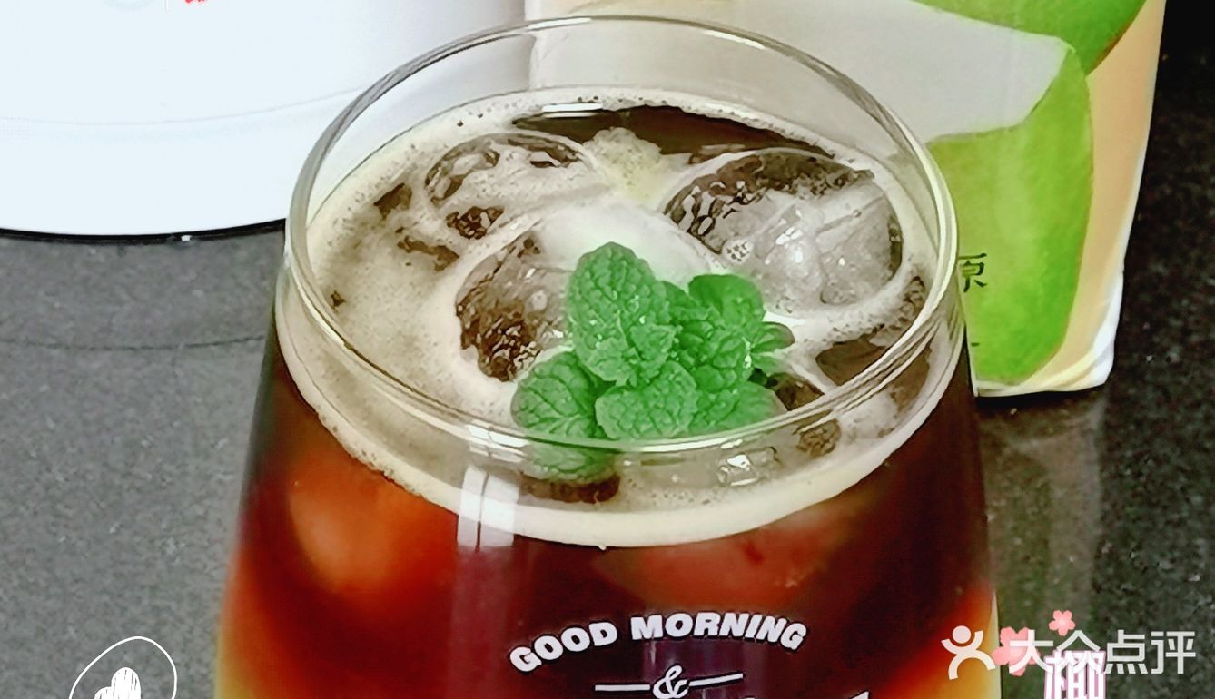 饮品 | 佳果源椰子水出品的椰椰冰美式！