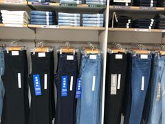 -优衣库(上海金桥国际商业广场店)