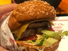 -The Habit Burger Grill 哈比特汉堡(复兴soho店)