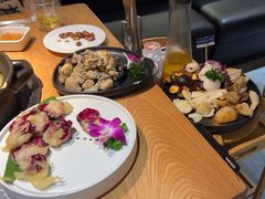 -一朵菌·野生菌探索家火锅(南亚店)