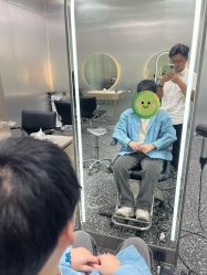 -Tloml salon