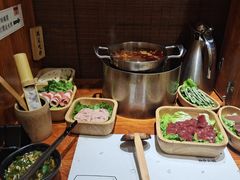 -独食火锅·半米屋台(直营总店)