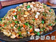 生炒糯米饭-凤阁楼果木烧鹅(鹤山陈山店)