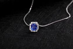 -威德钻石-克拉钻大本营(南京东路店)