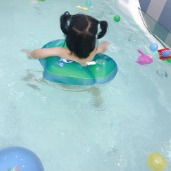 -Pony Baby宝尼婴幼儿游泳SPA馆