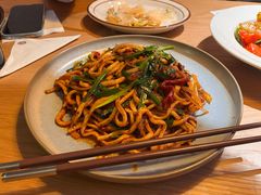 -纳鲁孜·新疆特色餐厅(上海悦荟广场店)