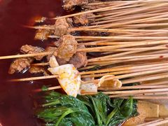 冷锅串串-拈签一笑黄牛肉辣卤串串