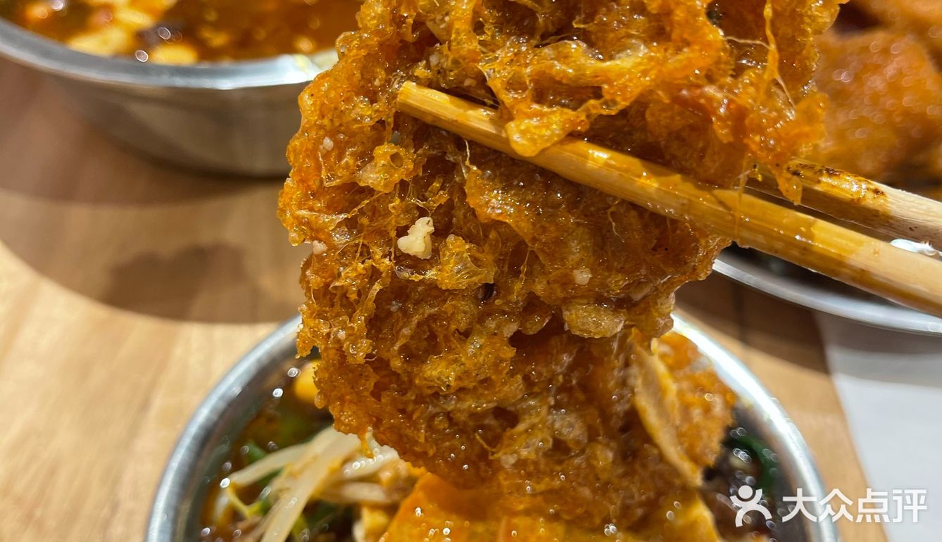 这家螺蛳粉店绝对是0元玩转这座城的必打卡之地！