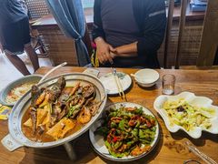 -东来菜馆•手抓海鲜家常菜•海鲜锅贴(鸽子窝店)