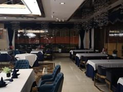 -马克西姆俄罗斯餐厅(通亚街店)