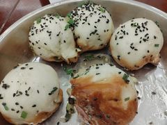 特色生煎-三两春(浦三路店)