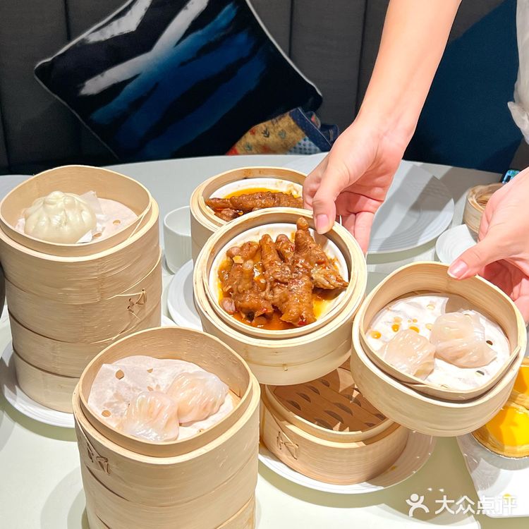 68元粤式自助茶点!姨姨唔该!加多两笼虾饺