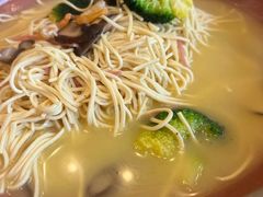 -侬佳蒸菜馆(听潮店)