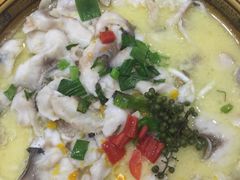 -侬佳蒸菜馆(听潮店)