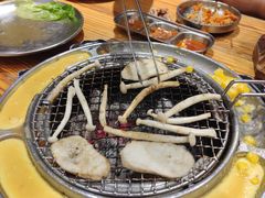 -青瓦炭韩潮烤肉(花园道店)