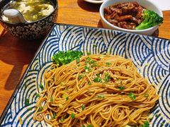 老卤肥肠面-囿面传统制面馆(中央路店)
