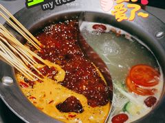 -钢管厂五区小郡肝串串香(滨江店)