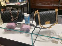 -CHANEL(恒隆广场店)