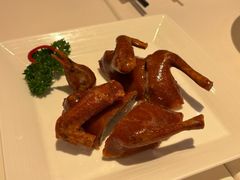 润烧盐香乳鸽-利苑酒家(宜安广场店)