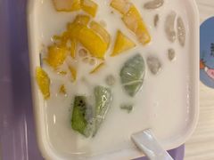 杂果小圆子（椰汁/芒汁）-满记甜品(龙湖长楹天街二店)
