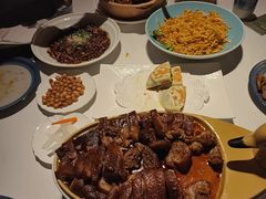 -八府香鸭·啫啫煲(华山路店)