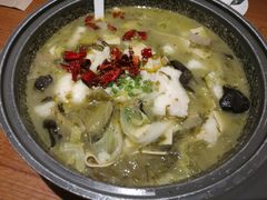 酸菜巴沙鱼-渝是乎酸菜鱼(龙旗购物中心店)