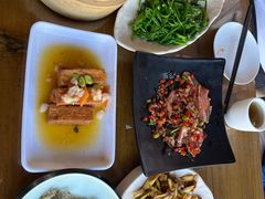 -隔壁老王·家常云南菜(花巷店)