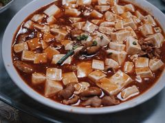 豆花肥肠-良泉足疗