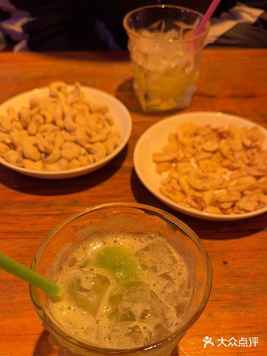在路上酒吧(大理古城店)图片