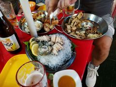 -BHC炸鸡(明洞总店)