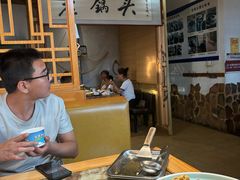 -锅老头海鲜铁锅炖