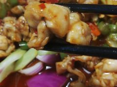 -虾弄弄海派小龙虾·牛羊蝎子火锅