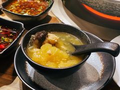 红颜花胶鸡锅-湊湊火锅·茶憩(杭州湖滨银泰in77店)