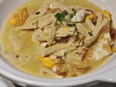 杂鱼一锅鲜-野渡坡·极致湘菜·庭院餐厅(汉阳店)