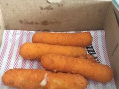 -Mr.Pizza米斯特比萨(盐城聚龙湖店)