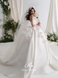 -Renee芮亦婚纱(原丽莎)