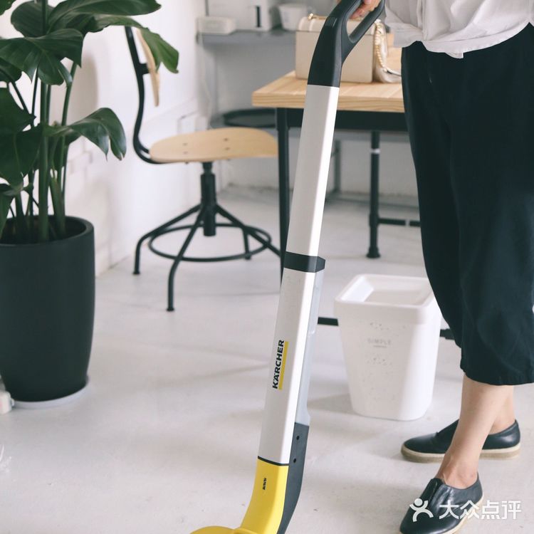 每个女孩都值得拥有一个美美的工作室