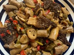 -洛东土菜馆(建国北路店)