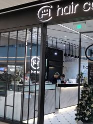 -HAIR CORNER
