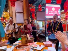 -老滇山寨•云南特色菜•地方菜•民族风情歌舞表演(金碧店)