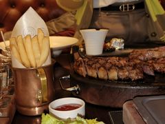 -恰餐厅及酒吧 CHAR Bar & Grill (北京丽都皇冠假日店)