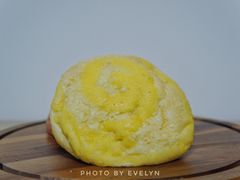 -焙丽拾光(麦凯乐直营店)