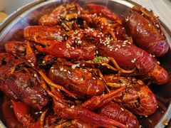 -巴厘龙虾·榜首油焖大虾(音乐学院·沿江酒馆店)