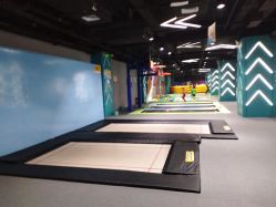 -反弹蹦床公园(柳南万达店)
