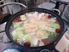 -屋里家延边朝鲜族冷面(梅林3店)