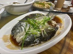 -银峰农庄·特色烧鸡·鲜无花果浸鸡