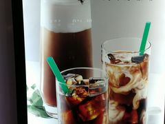 -星巴克(西藏路店)