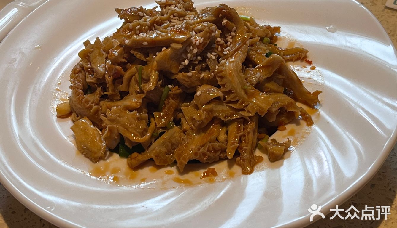 东北人吃早茶，就是当东北大盘菜点了